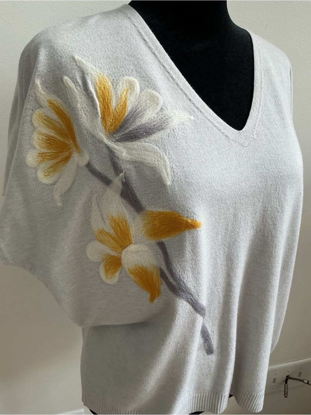 Women's Light Gray V-Neck Sweater with Yellow Floral Detail